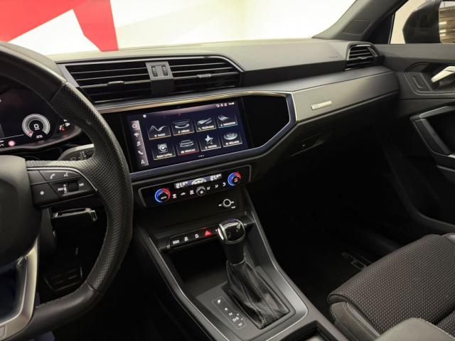 Audi Q3 image 9