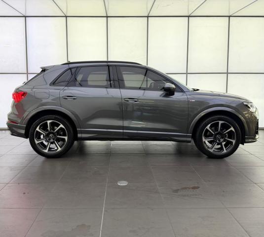 Audi Q3 image 8