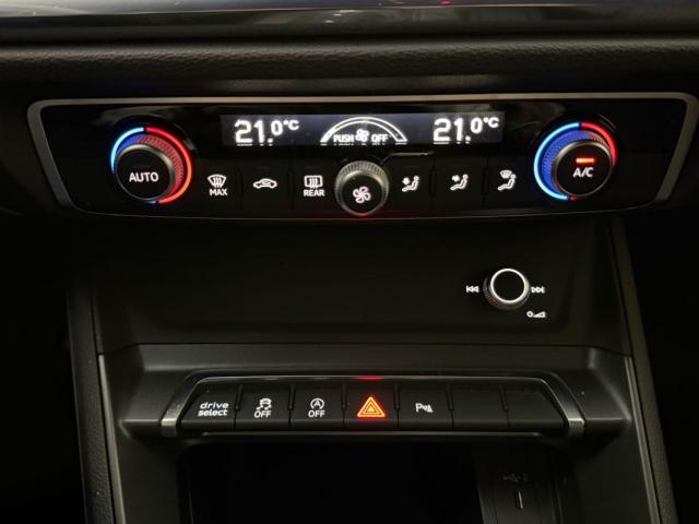 Audi Q3 image 6
