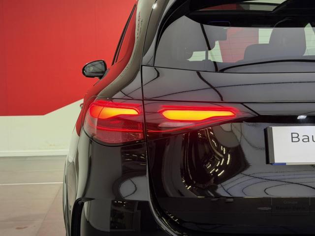 Mercedes Benz Glc image 4