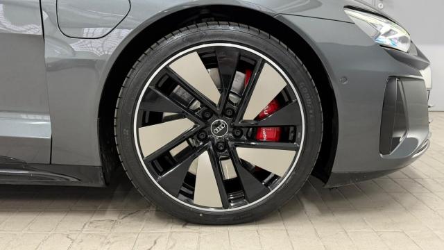 Audi E-Tron Gt image 8