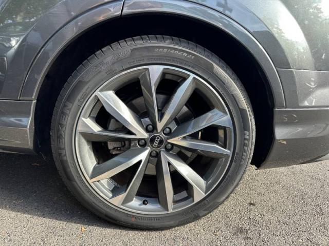 Audi Q7 image 1