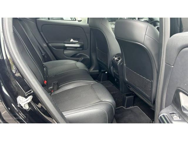 Mercedes Benz Gla image 9