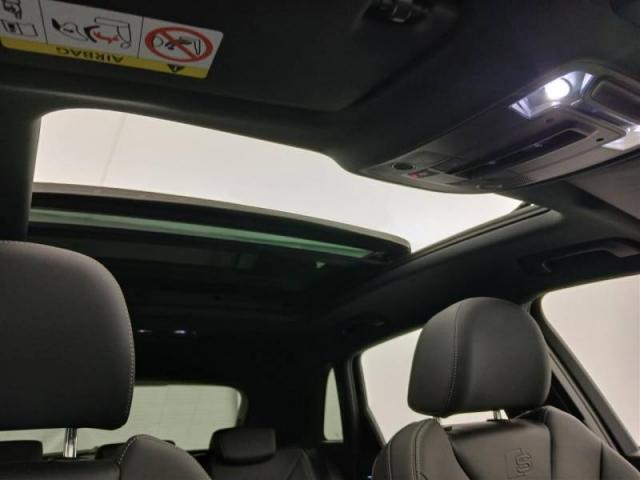 Audi Q3 image 9