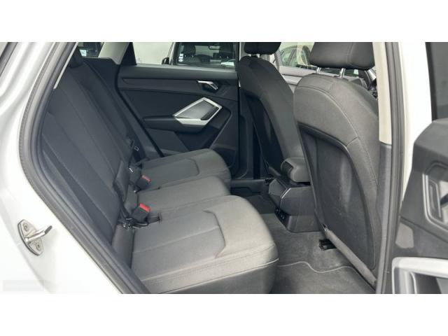 Audi Q3 image 4
