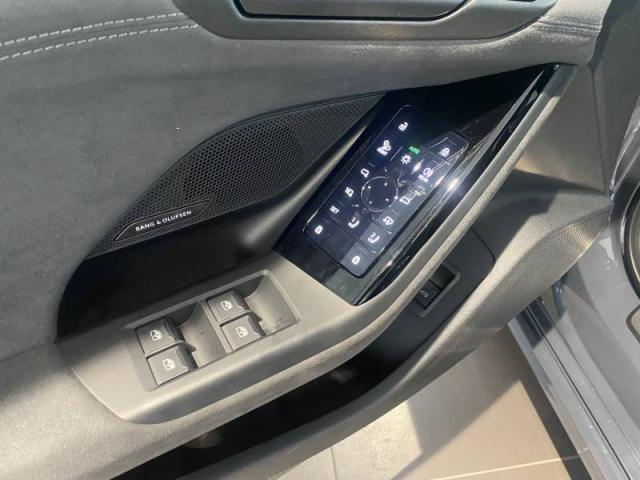 Audi E-Tron image 9
