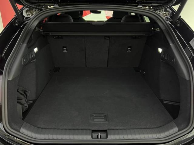Audi E-Tron image 3