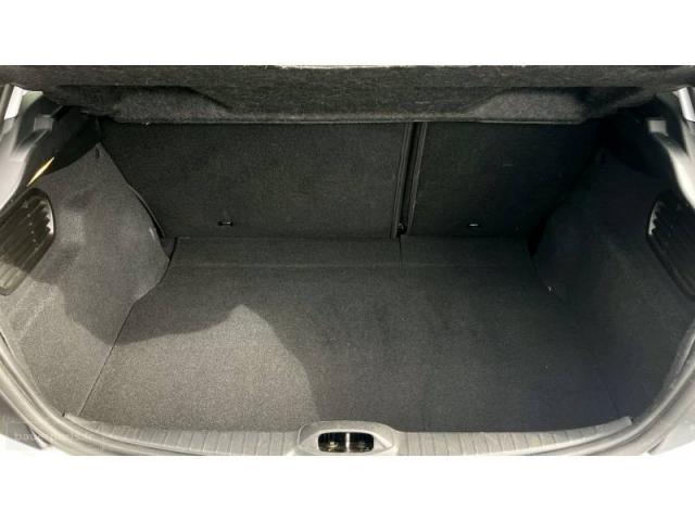 Peugeot 208 image 7