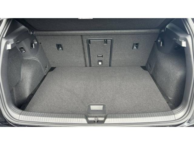Volkswagen Golf image 1