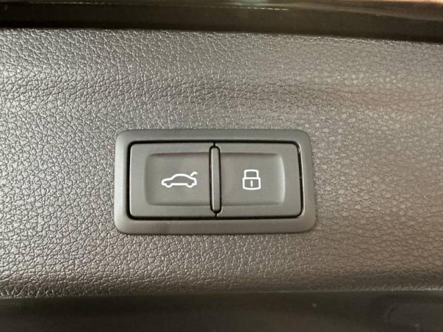 Audi Q3 image 8
