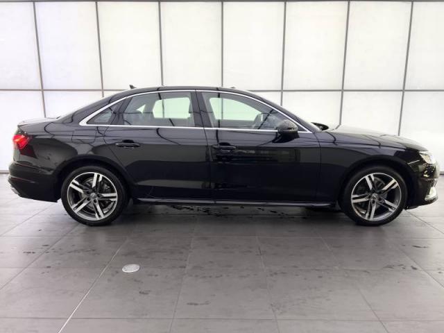 Audi A4 image 4