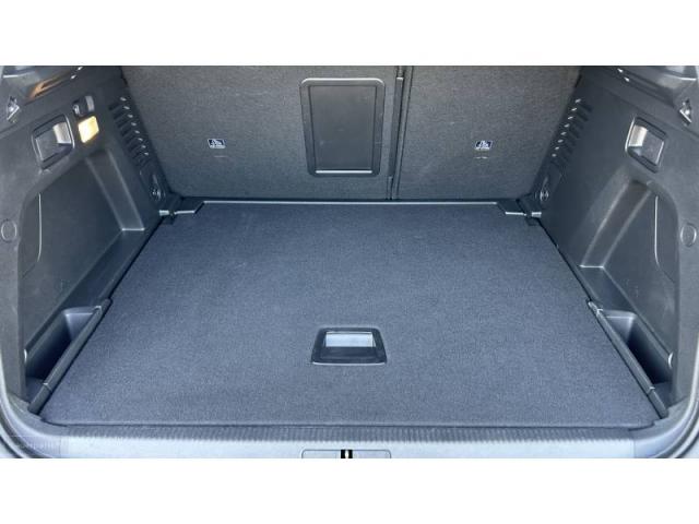 Peugeot 3008 image 2