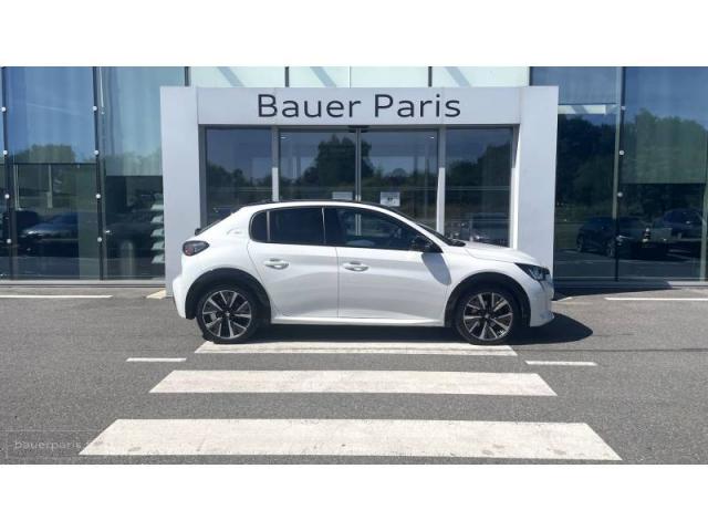 Peugeot 208 image 8
