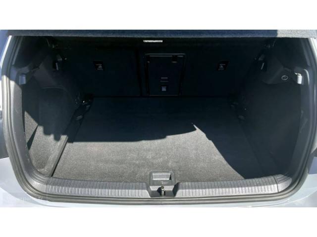 Volkswagen Golf image 1