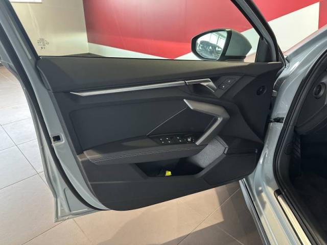 Audi A3 image 2