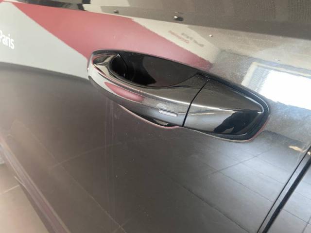 Audi Q3 image 1