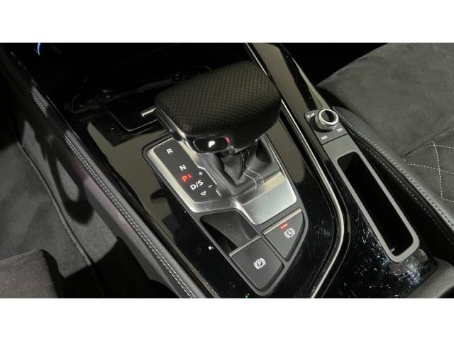 Audi A4 image 8