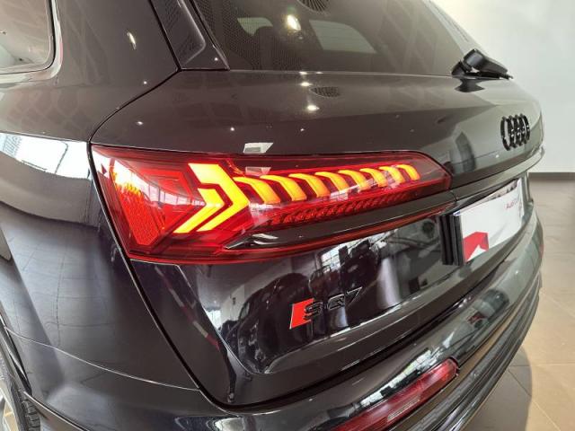 Audi Sq7 image 2
