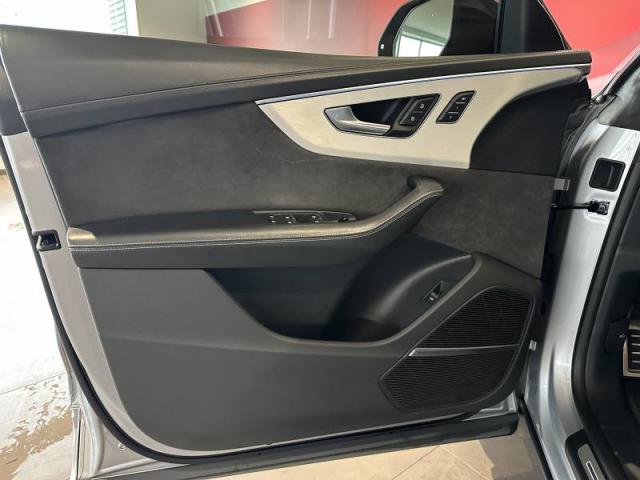 Audi Q8 image 8
