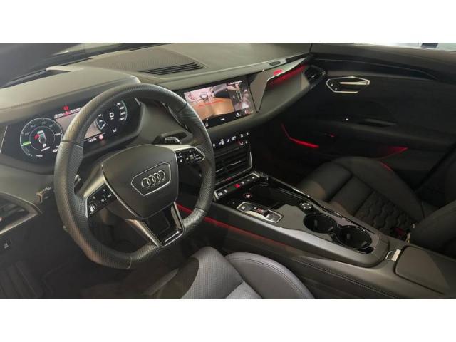 Audi E-Tron Gt image 8