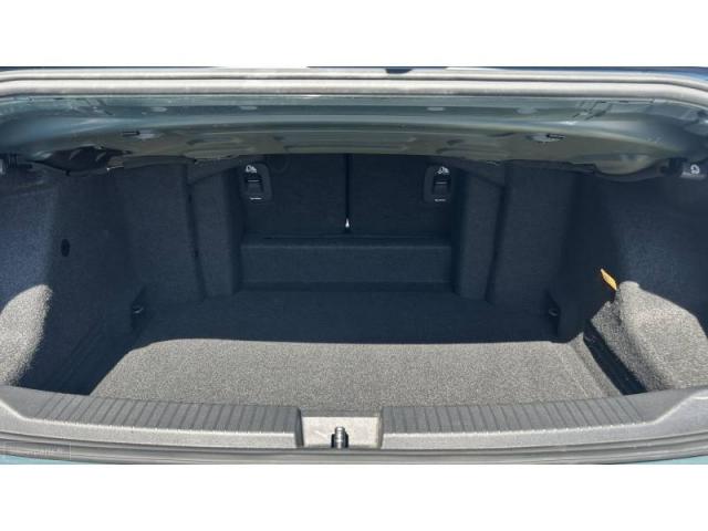 Volkswagen T-Roc image 5