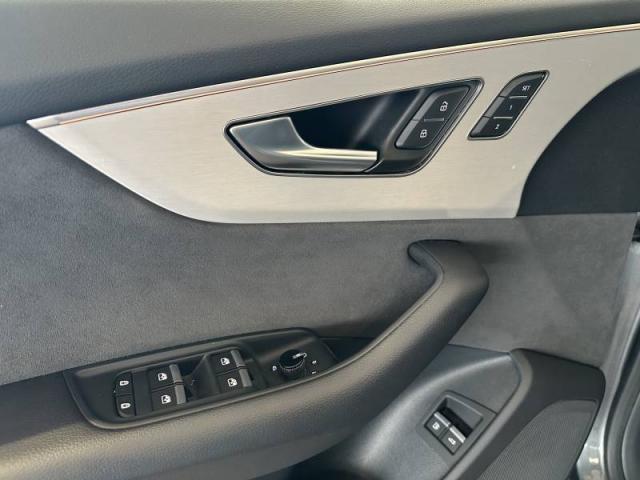 Audi Q8 image 2