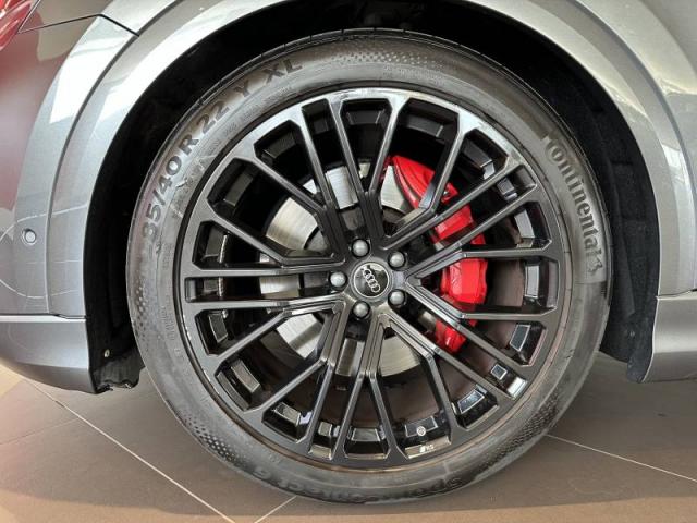 Audi Q8 image 8