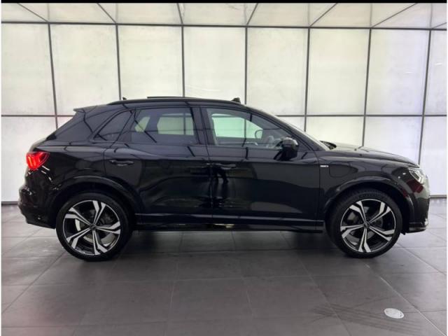 Audi Q3 image 9