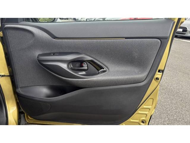 Toyota Yaris Cross image 8