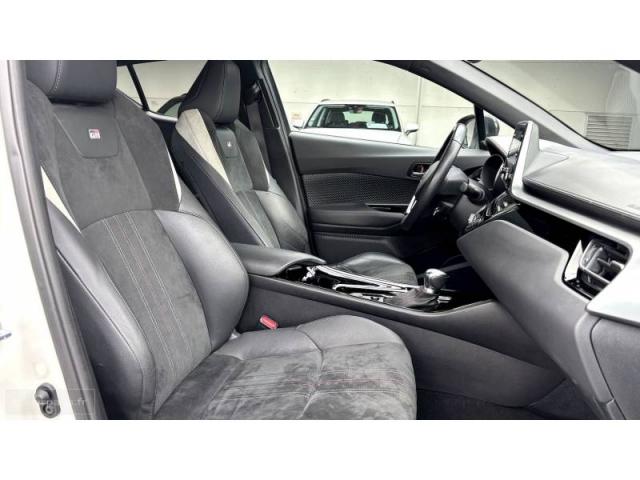 Toyota C-Hr image 3
