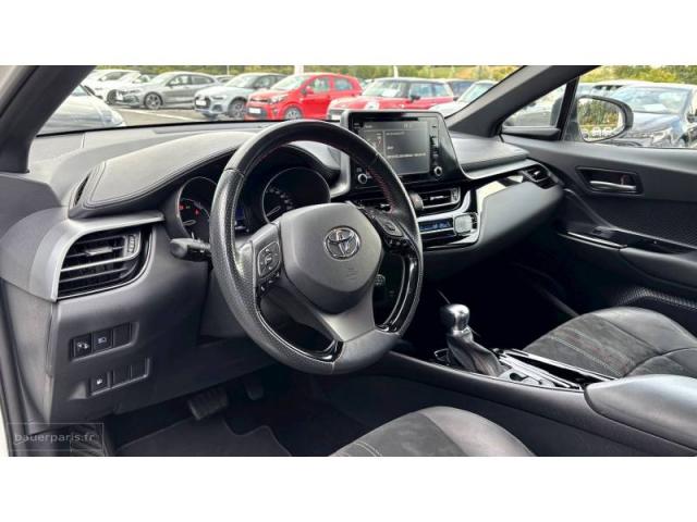 Toyota C-Hr image 6