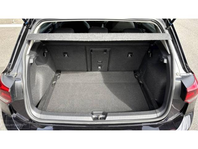 Volkswagen Golf image 6