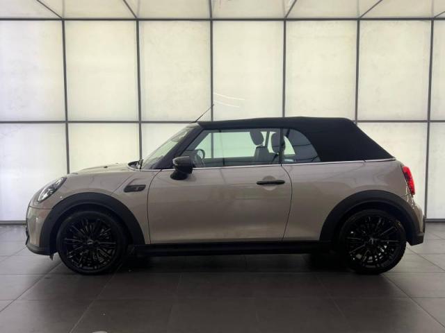 Mini Cabrio image 1