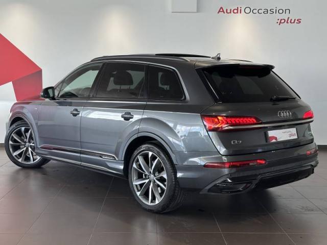 Audi Q7 image 8