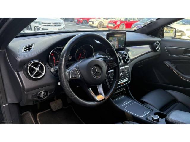 Mercedes Benz Gla image 8