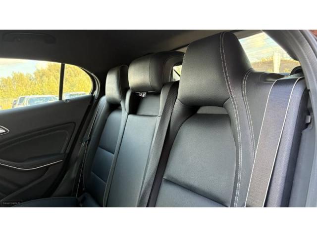 Mercedes Benz Gla image 5