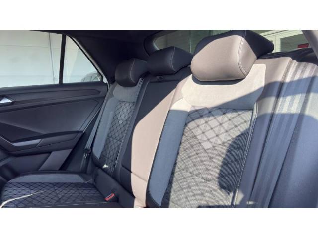 Volkswagen T-Roc image 1
