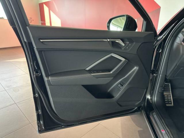 Audi Q3 Sportback image 8
