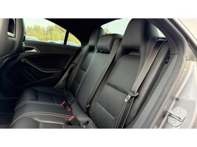 Mercedes Benz Cla image 8