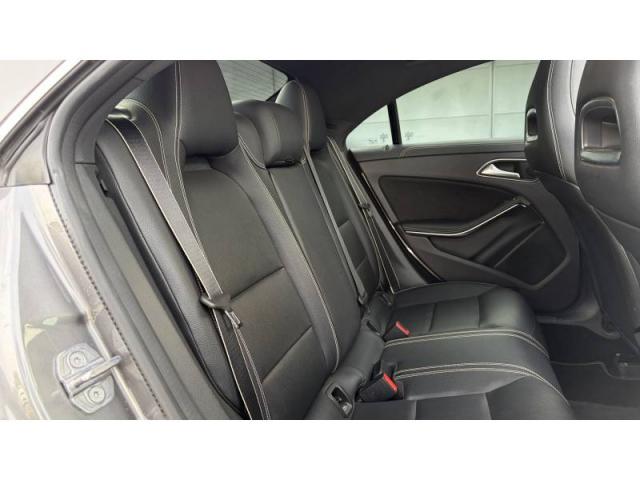 Mercedes Benz Cla image 2