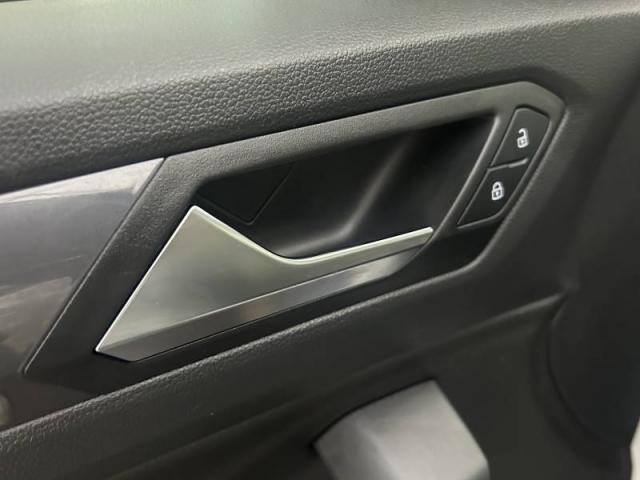 Volkswagen T-Roc image 7
