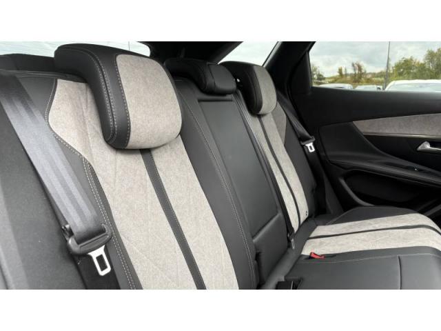 Peugeot 3008 image 1