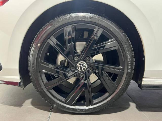 Volkswagen Golf image 4