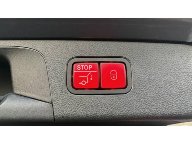 Mercedes Benz Glc image 7