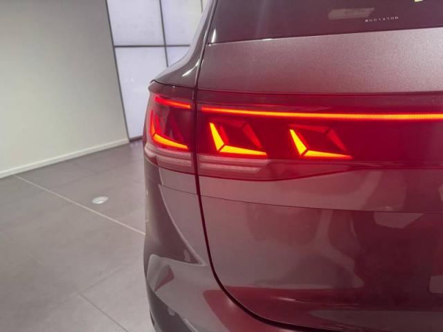 Volkswagen Touareg image 1