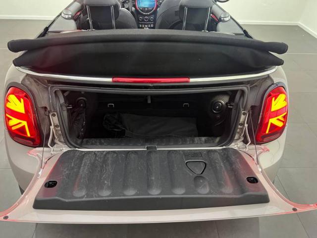 Mini Cabrio image 5