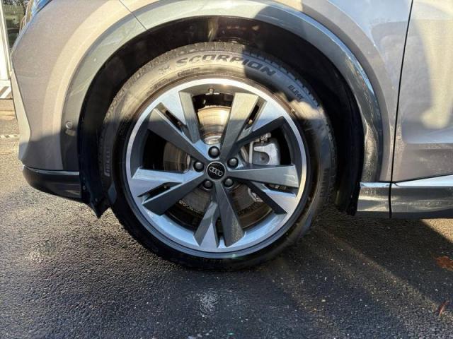 Audi Q4 E-Tron image 2