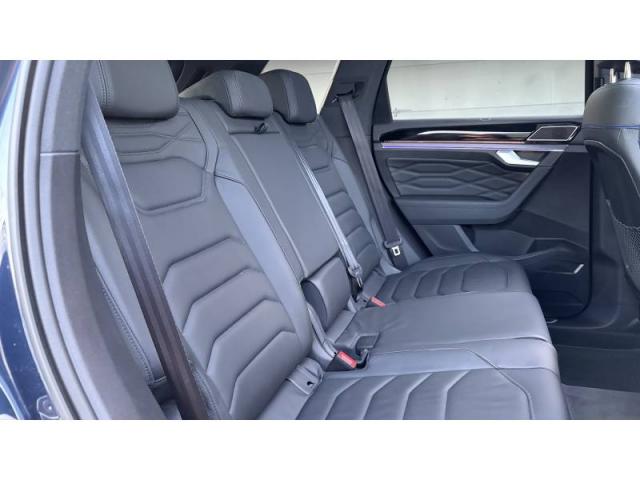 Volkswagen Touareg image 8