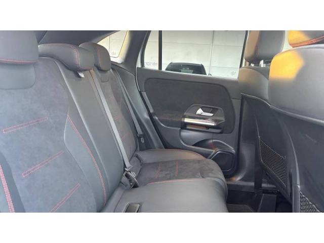 Mercedes Benz Gla image 2