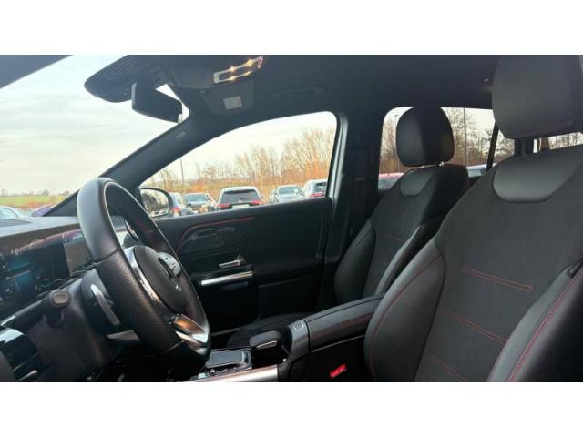 Mercedes Benz Gla image 3